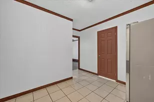 5867 Beau Purple Dr, Dallas, TX 75211 - Photo 15