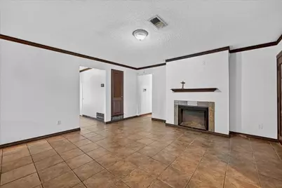 5867 Beau Purple Drive, Dallas, TX 75211 - Photo 9