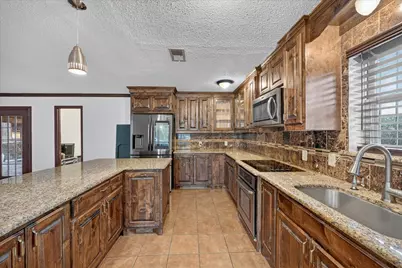 5867 Beau Purple Drive, Dallas, TX 75211 - Photo 13