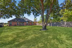 407 E Brooks St, Forney, TX 75126 - Photo 3