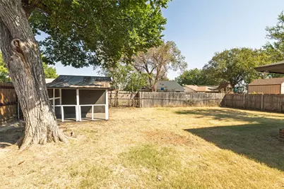 304 Cambridge Drive, Saginaw, TX 76179 - Photo 37