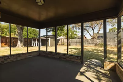304 Cambridge Drive, Saginaw, TX 76179 - Photo 33