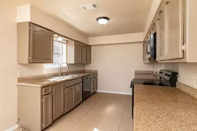 304 Cambridge Drive, Saginaw, TX 76179 - Photo 25