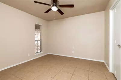 304 Cambridge Drive, Saginaw, TX 76179 - Photo 29