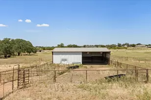 330 Reed Rd, Granbury, TX 76049 - Photo 9