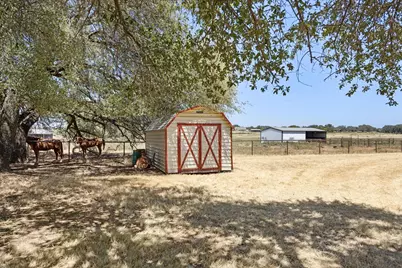 330 Reed Road, Granbury, TX 76049 - Photo 7