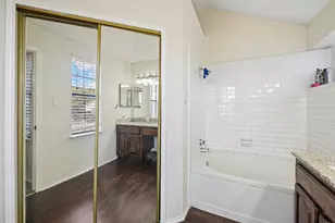 4357 Walsh Ln, Grand Prairie, TX 75052 - Photo 21
