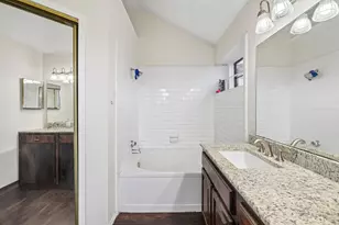 4357 Walsh Ln, Grand Prairie, TX 75052 - Photo 25