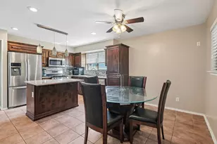 4357 Walsh Ln, Grand Prairie, TX 75052 - Photo 9