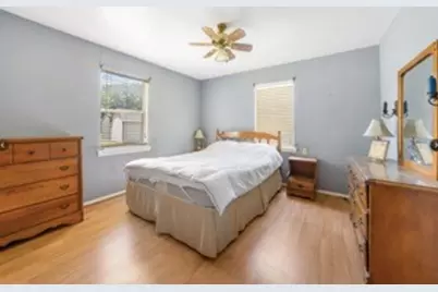 2221 Varsity Drive, Grand Prairie, TX 75051 - Photo 11