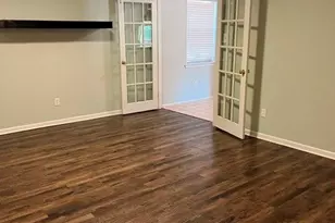 2501 White Oak Ln, Arlington, TX 76012 - Photo 3