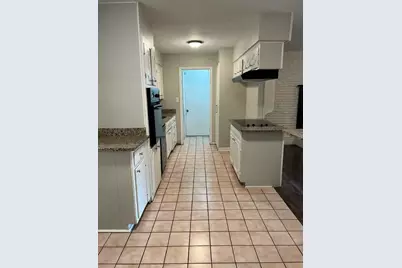 2501 White Oak Lane, Arlington, TX 76012 - Photo 5
