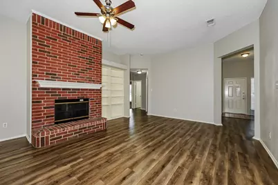 912 Winterbury Court, DeSoto, TX 75115 - Photo 3