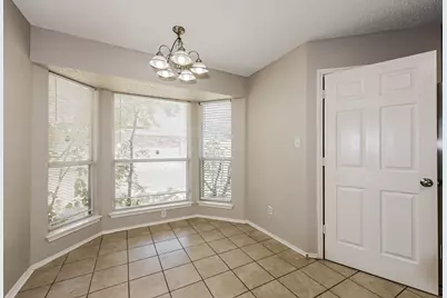 912 Winterbury Court, DeSoto, TX 75115 - Photo 5