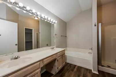 912 Winterbury Court, DeSoto, TX 75115 - Photo 13
