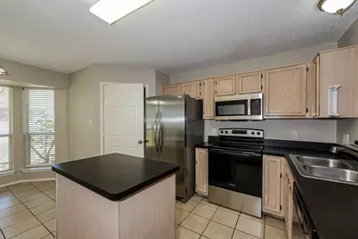 912 Winterbury Court, DeSoto, TX 75115 - Photo 7