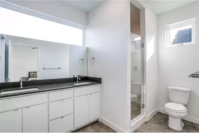 427 W 10th Street #303, Dallas, TX 75208 - Photo 11