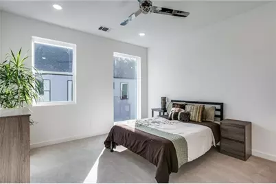 427 W 10th Street #303, Dallas, TX 75208 - Photo 9