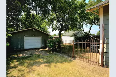 3012 Ryan Avenue, Fort Worth, TX 76110 - Photo 9