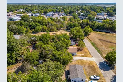 106 Bales Street #108, Cleburne, TX 76033 - Photo 9