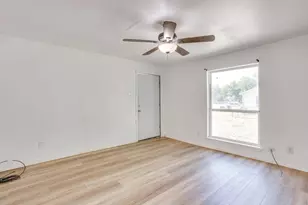 106 Bales St, Cleburne, TX 76033 - Photo 15