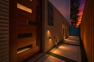 710 W 10th St, Dallas, TX 75208 - Photo 11