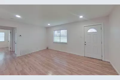2320 Brockbank Drive, Irving, TX 75062 - Photo 5