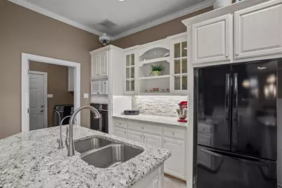 8606 Leisure Lane, Granbury, TX 76049 - Photo 17
