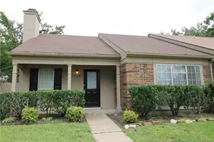 748 Versailles St, Mesquite, TX 75149 - Photo 1