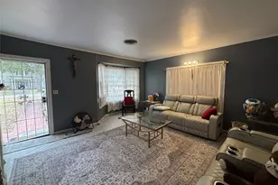 301 SE 5th St, Kerens, TX 75144 - Photo 9