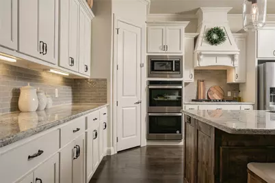 111 Eagle Point N, Azle, TX 76020 - Photo 17