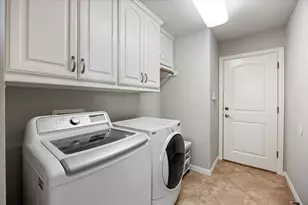 1616 Crow Creek Dr, Granbury, TX 76049 - Photo 25