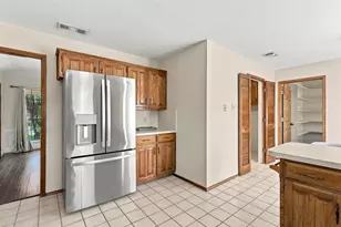 5304 Ridge Springs Ct, Arlington, TX 76017 - Photo 13