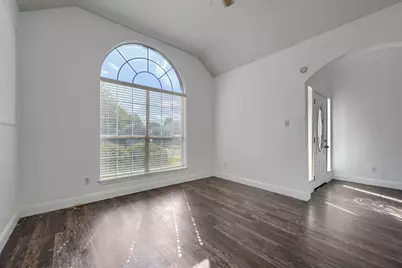 7018 Echo Lake Court, Arlington, TX 76001 - Photo 7