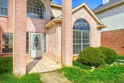 7018 Echo Lake Court, Arlington, TX 76001 - Photo 1
