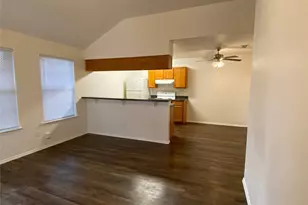 641 Woodard Ave, Cleburne, TX 76033 - Photo 3