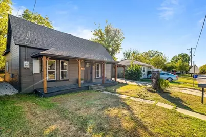 306 Hall Street, Whitesboro, TX 76273 - Photo 1
