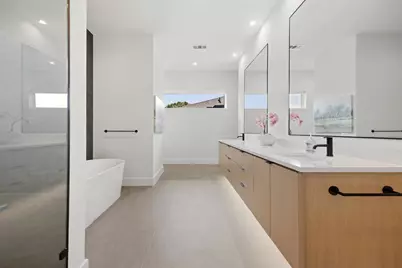 9750 Mixon Drive, Dallas, TX 75220 - Photo 23