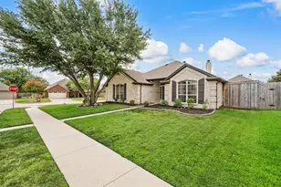 501 Kempson Ct, Saginaw, TX 76179 - Photo 3