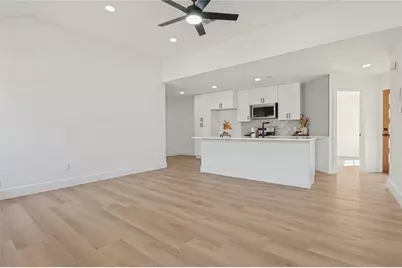 1838 San Antonio Street, Grand Prairie, TX 75051 - Photo 9