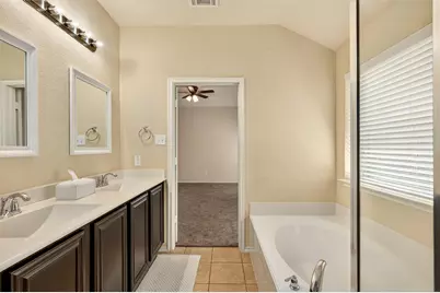 2060 Meadow Park Drive, Princeton, TX 75407 - Photo 17