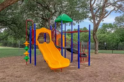 3001 Jane Lane #806, Haltom City, TX 76117 - Photo 17