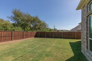 10129 La Frontera Dr, Fort Worth, TX 76179 - Photo 35