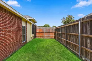 8302 Brentwood St, Rowlett, TX 75088 - Photo 29