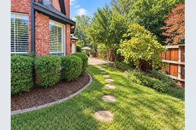2912 Meadow Glen Drive, Flower Mound, TX 75022 - Photo 17