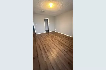 3040 Clemente Drive, Grand Prairie, TX 75052 - Photo 11