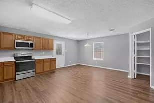 3040 Clemente Dr, Grand Prairie, TX 75052 - Photo 15
