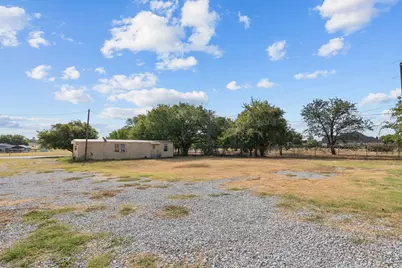 1791 Arvel Circle, Reno, TX 76020 - Photo 37