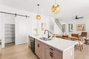 2015 N Prairie Ave, Dallas, TX 75204 - Photo 17