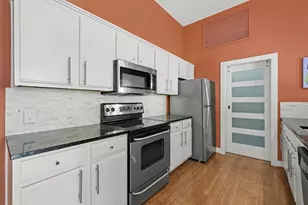 2502 Live Oak St, Dallas, TX 75204 - Photo 13